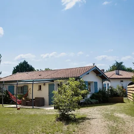 Semesterbostad La Maison Bleue