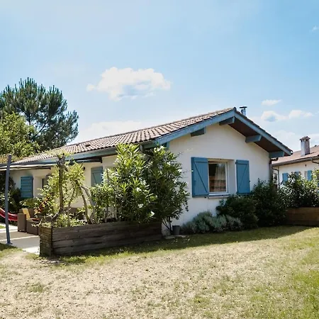 La Maison Bleue Semesterbostad *