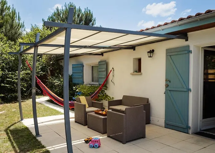 펜션 La Maison Bleue *